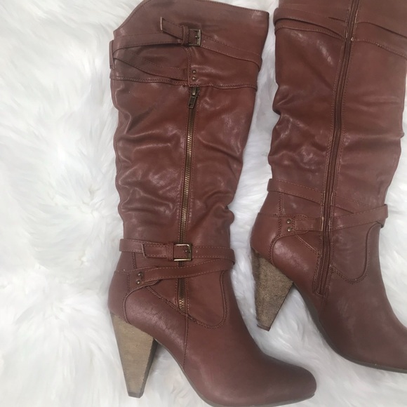 Cognac belt wrapped zipper accent heel boot - Picture 2 of 6